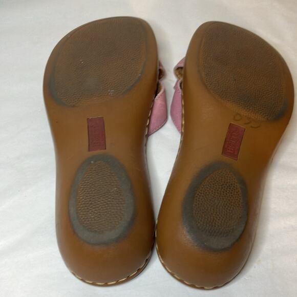 BORN Purple Leather Bow Sandals w/ Leather Cushioned‎ Footbed spring lavender - Picture 6 of 6